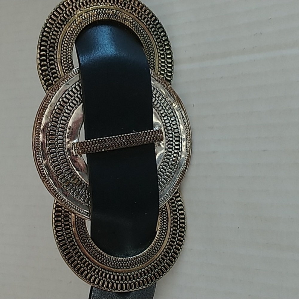 Chico's Distressed Bronze Silver tone Disc Belt Black Leather Adjustable - Picture 5 of 10